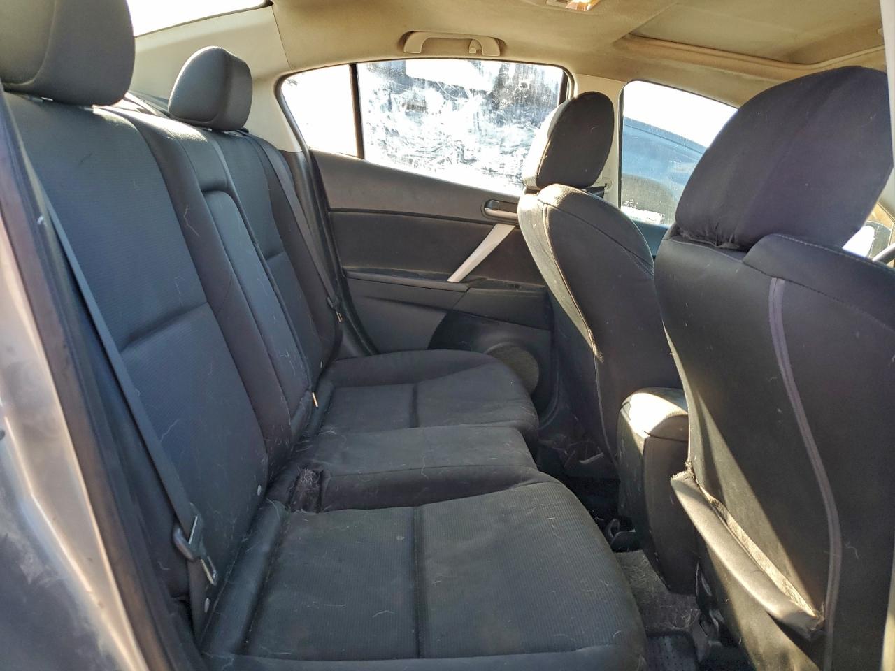 Mazda Mazda3 S Image 9