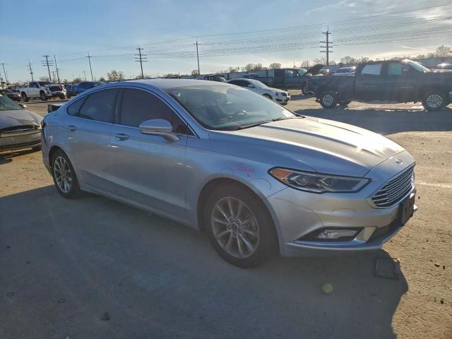 Ford Fusion Se Image 6