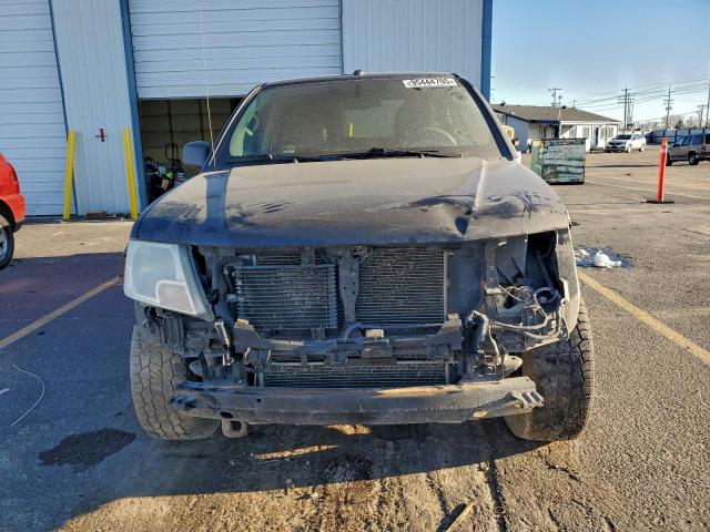 Nissan Frontier S Image 8