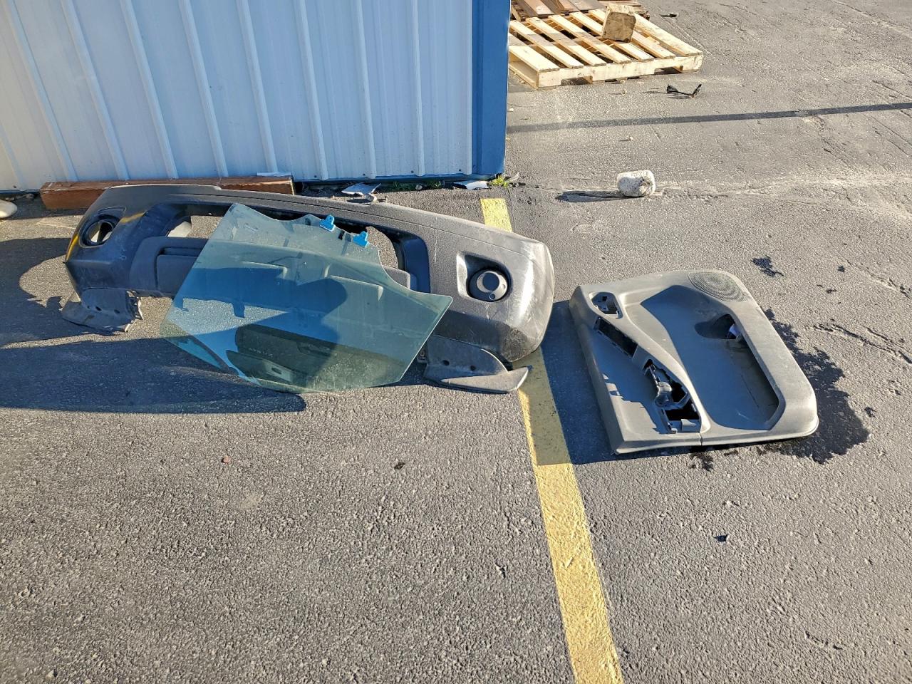 Nissan Frontier S Image 10