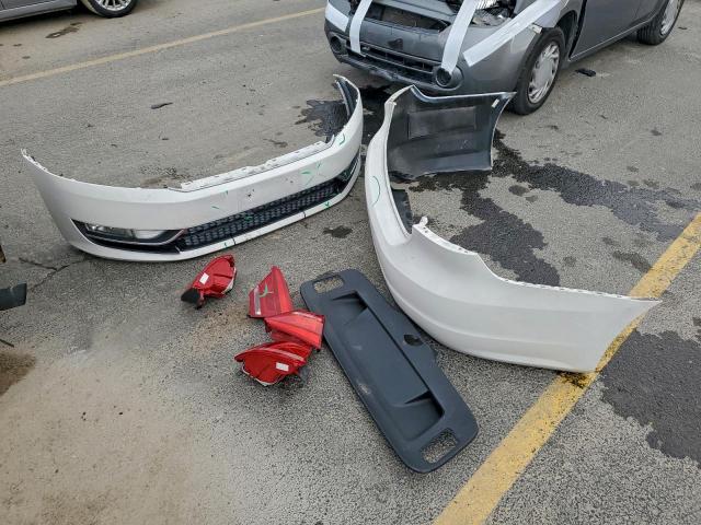 Volkswagen Passat Se Image 10