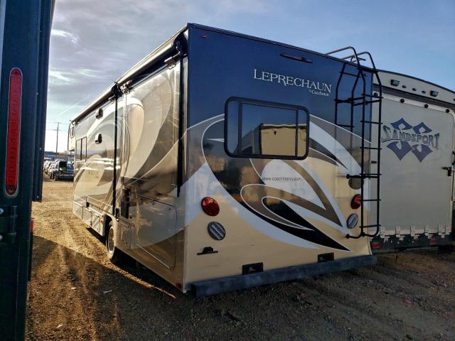 Ford Econoline E450 Super Duty Cutaway Van Image 3