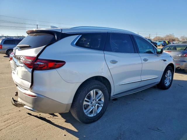 Buick Enclave Essence Image 3