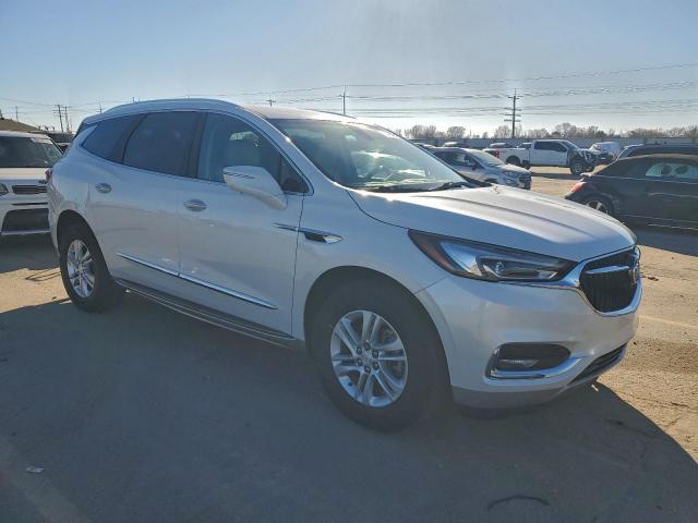 Buick Enclave Essence Image 5