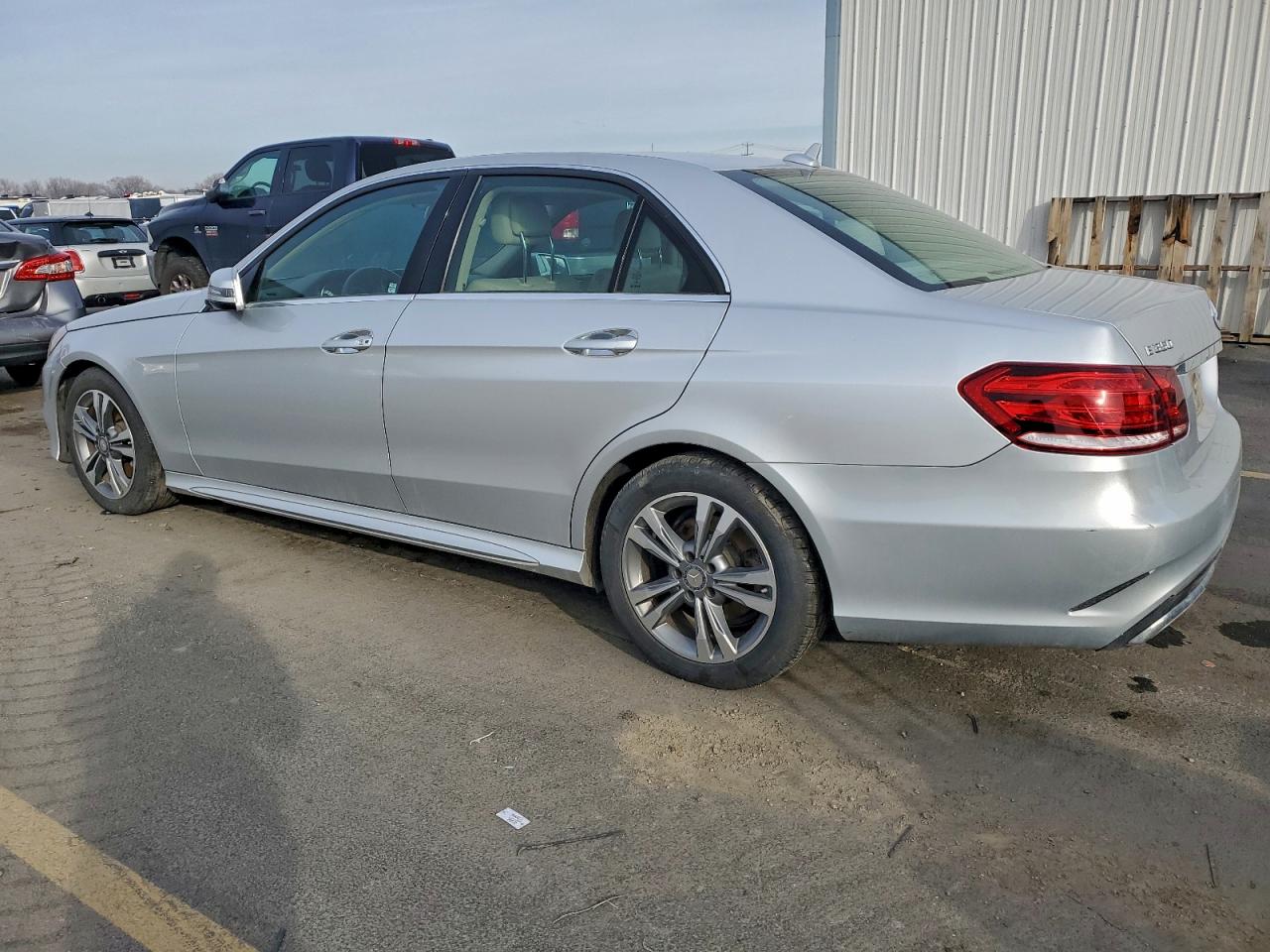 Mercedes-Benz E-Class 350 4matic Image 9