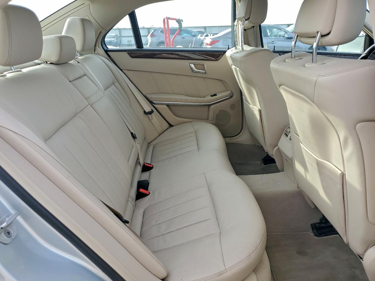 Mercedes-Benz E-Class 350 4matic Image 2