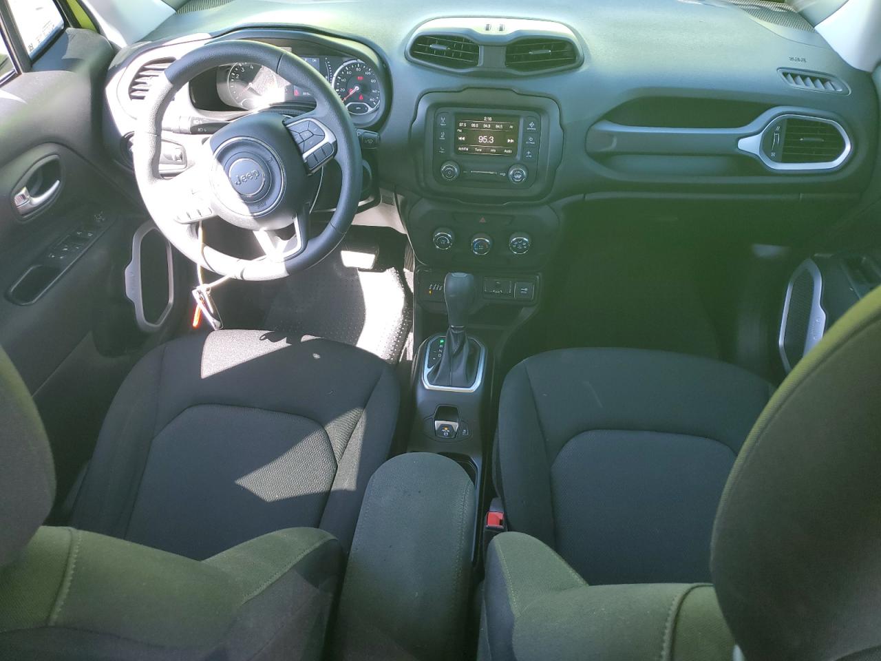 Jeep Renegade Sport Image 11