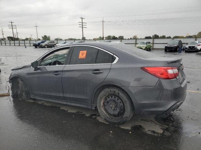Subaru Legacy 2.5i Image 10