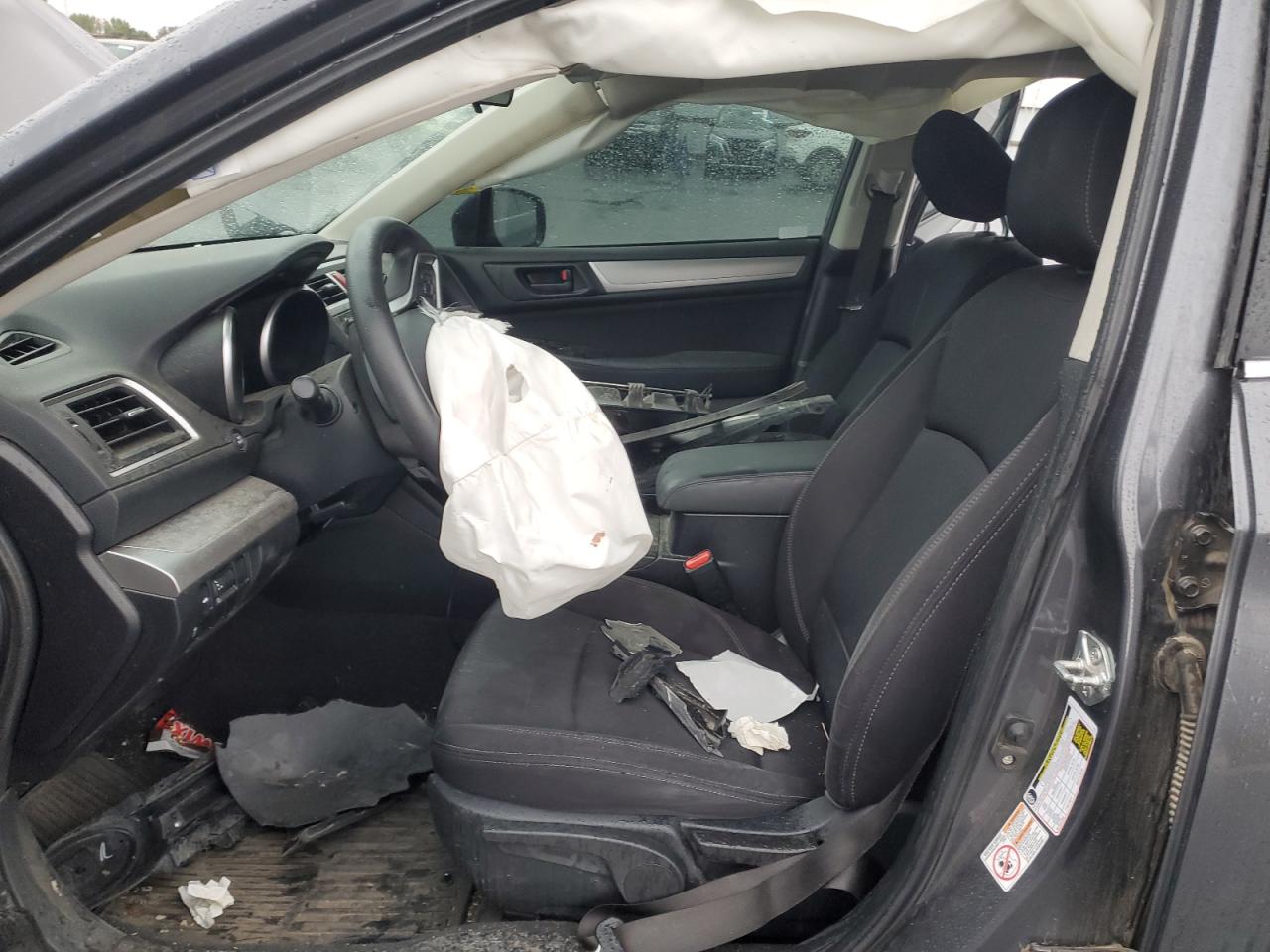 Subaru Legacy 2.5i Image 5