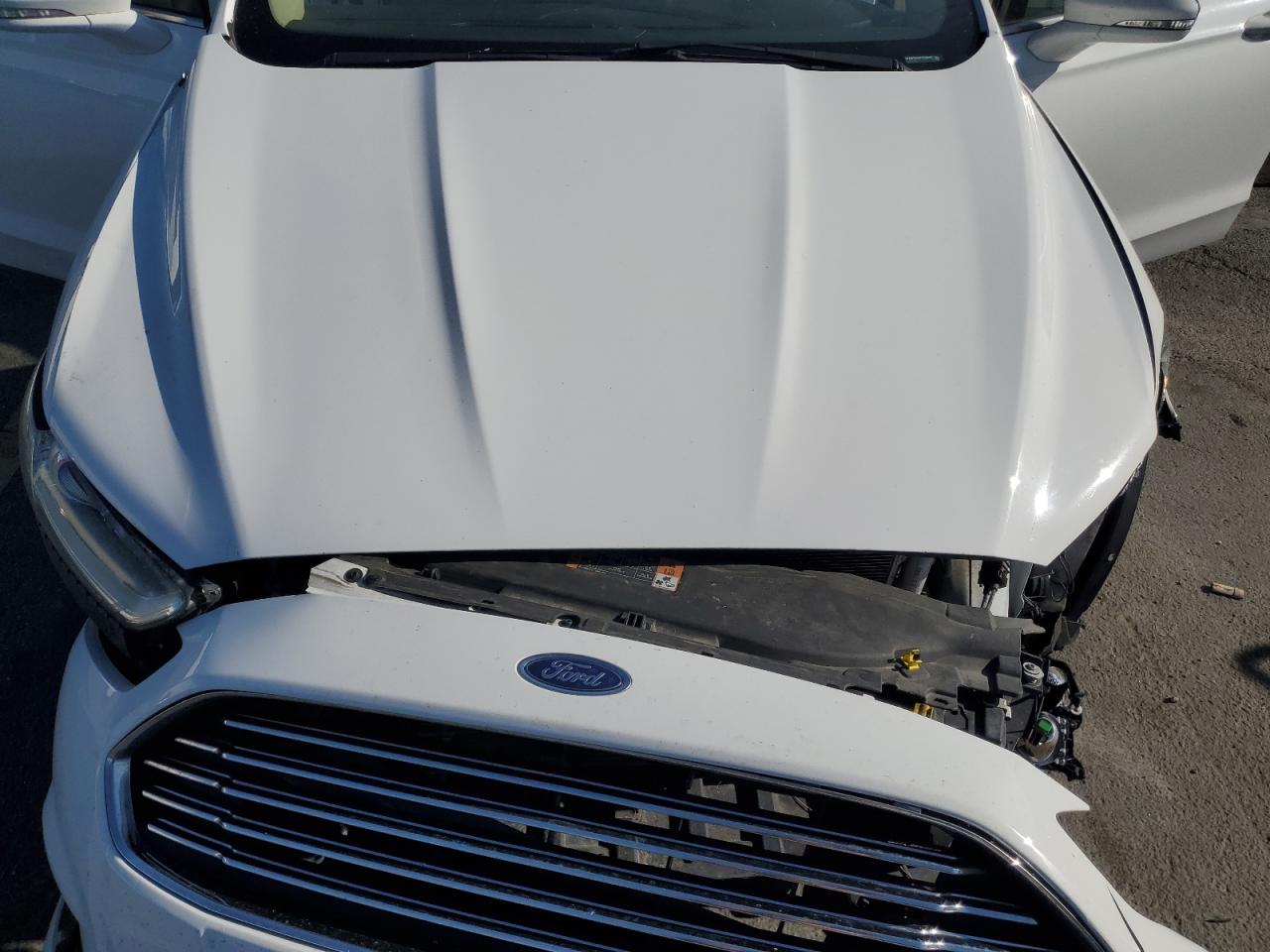 Ford Fusion Se Hybrid Image 7