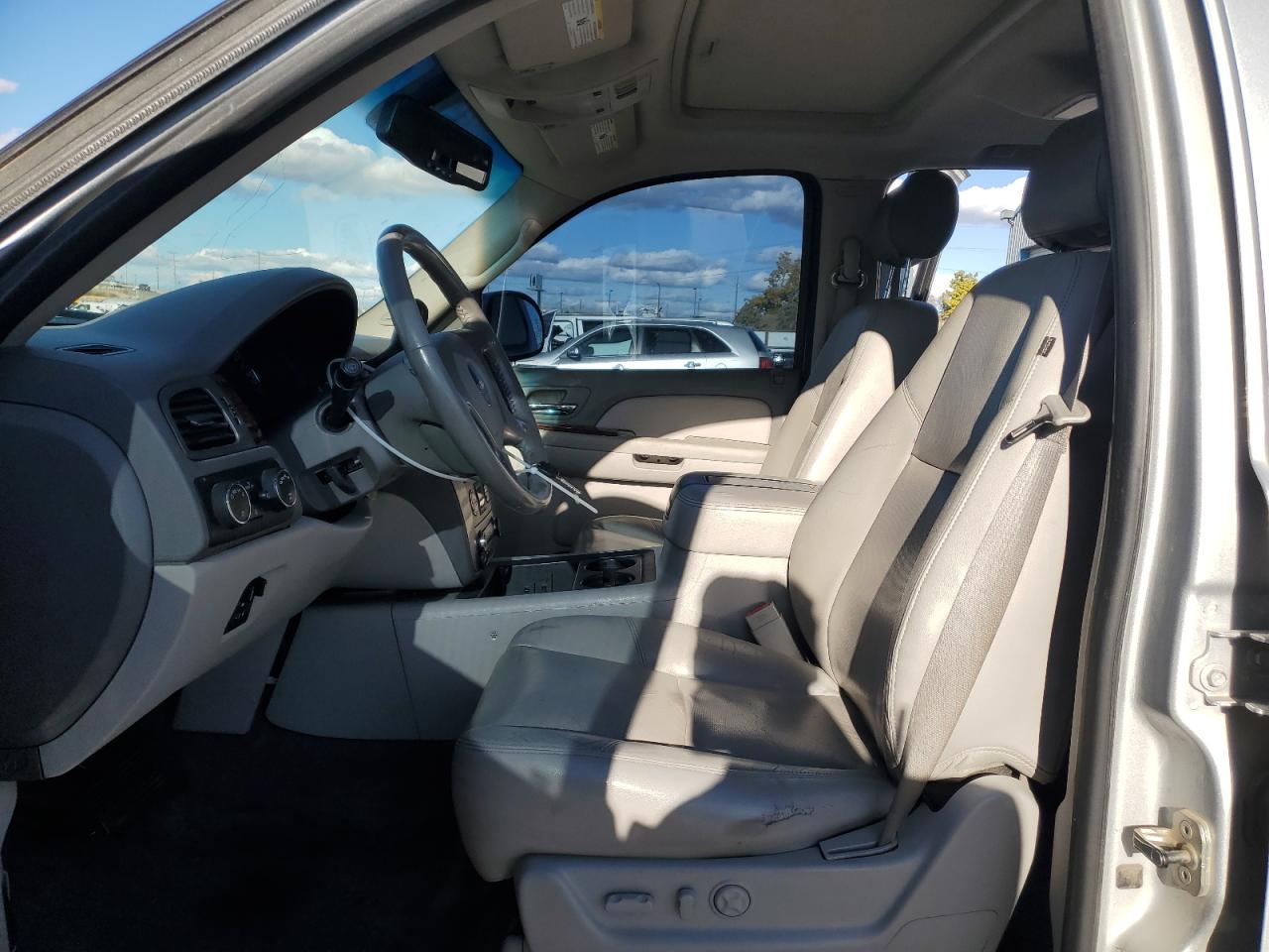 GMC Yukon Slt Image 7