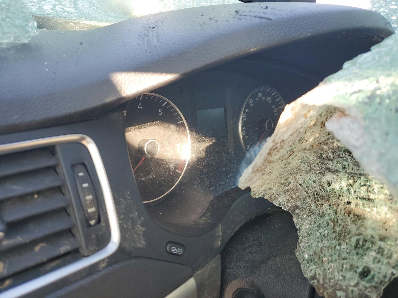 Volkswagen Jetta Se Image 8