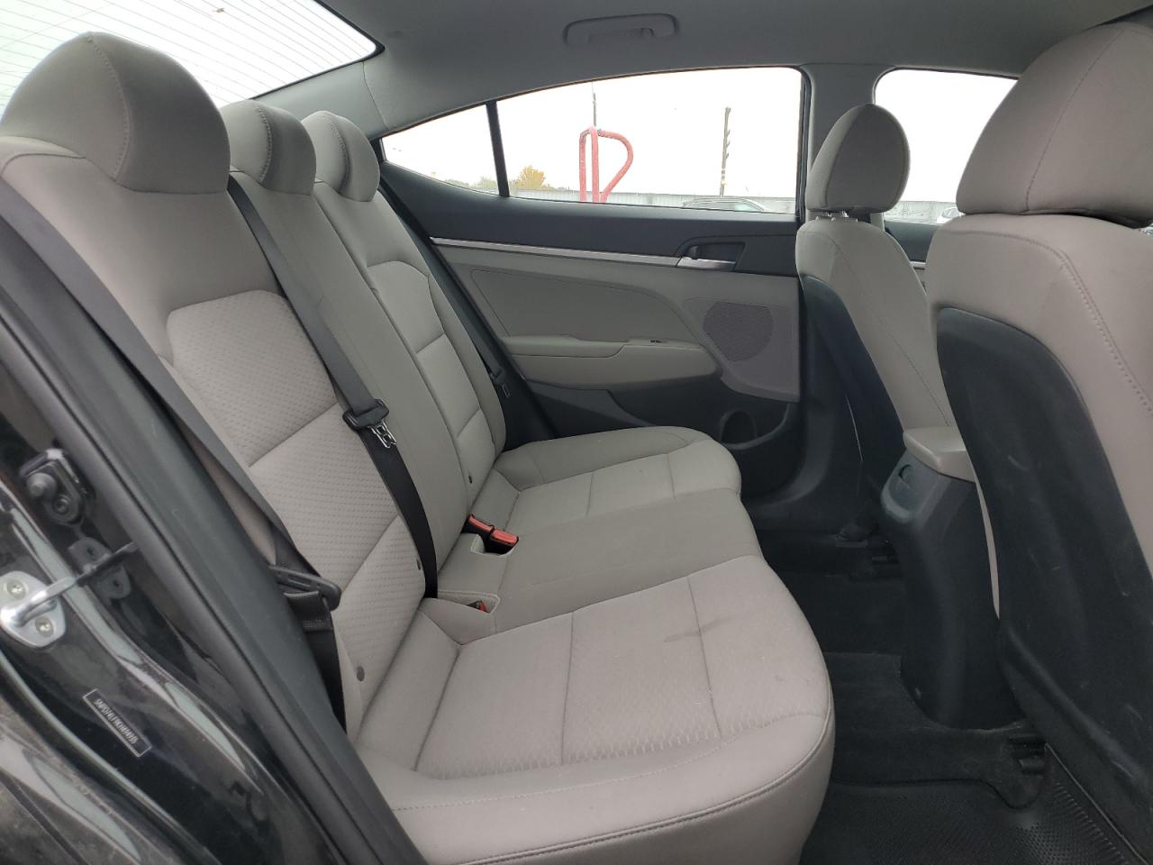 Hyundai ELANTRA Se Image 11