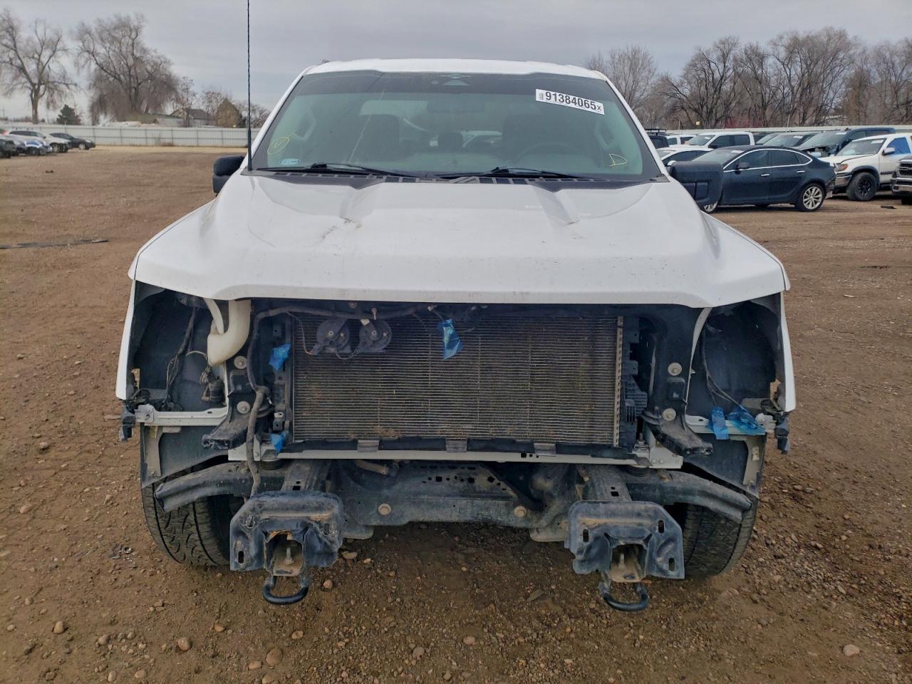 Ford F-150 Supercrew Image 4