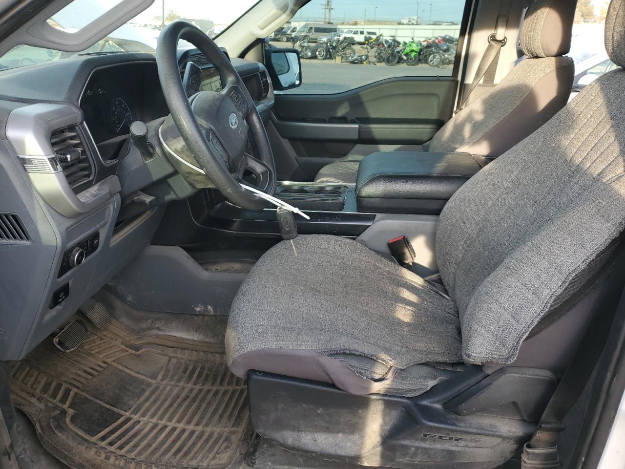 Ford F-150 Supercrew Image 6