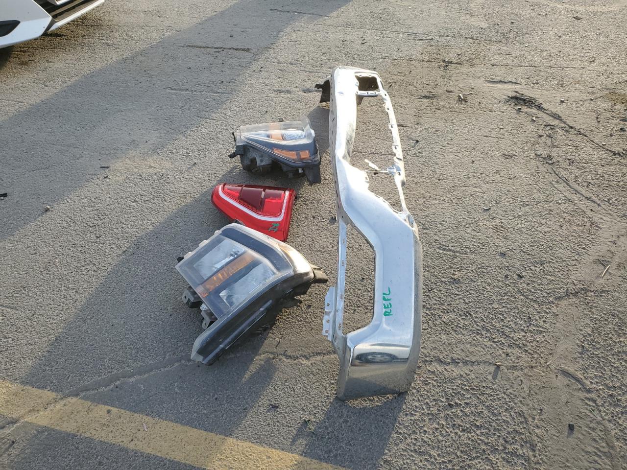 Ford F-150 Supercrew Image 13