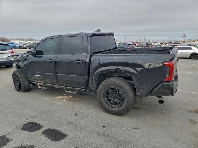 Toyota Tacoma Double Cab Image 3