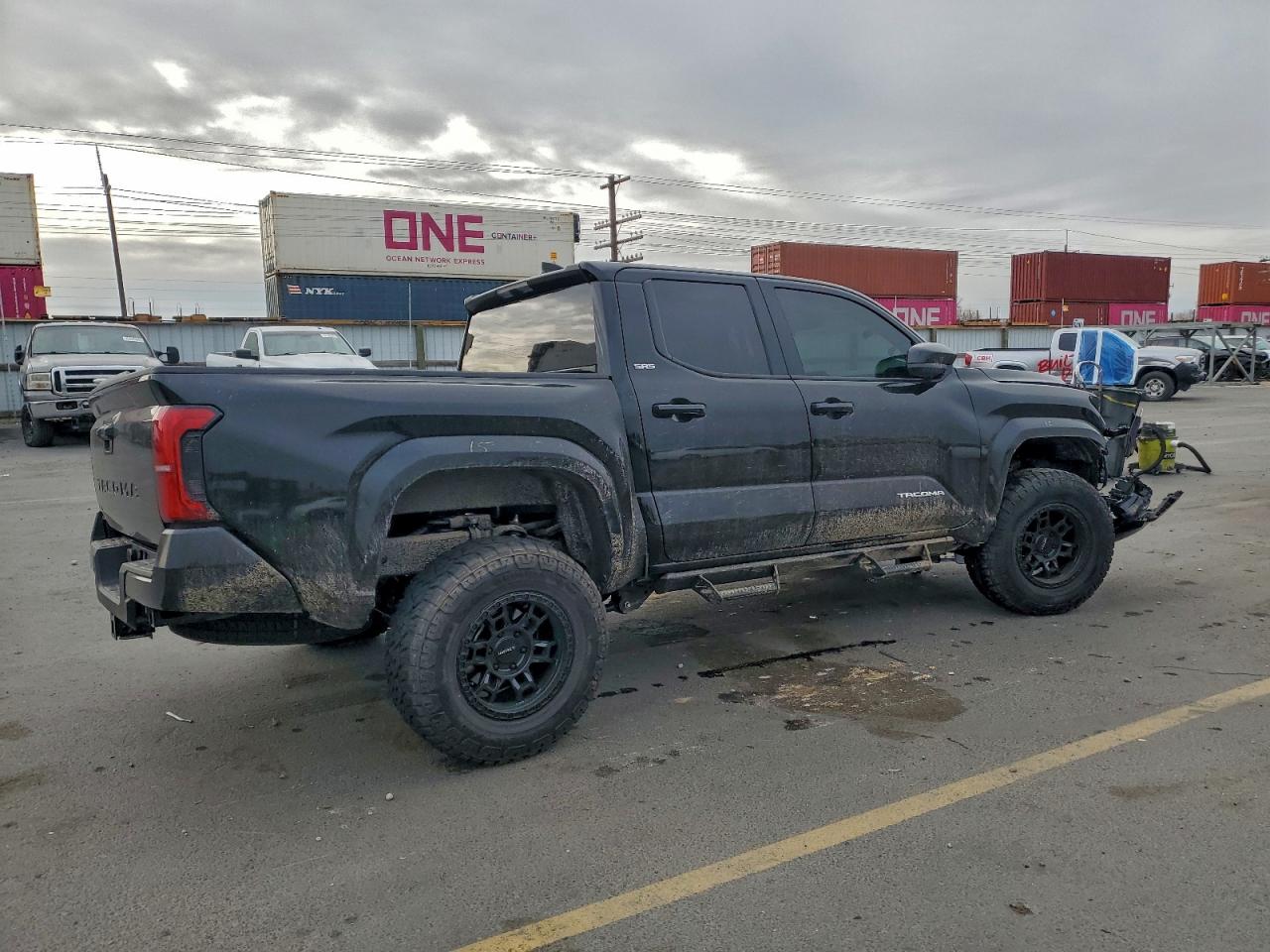 Toyota Tacoma Double Cab Image 2