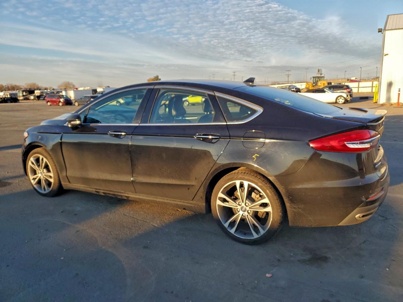 Ford Fusion Titanium Image 2