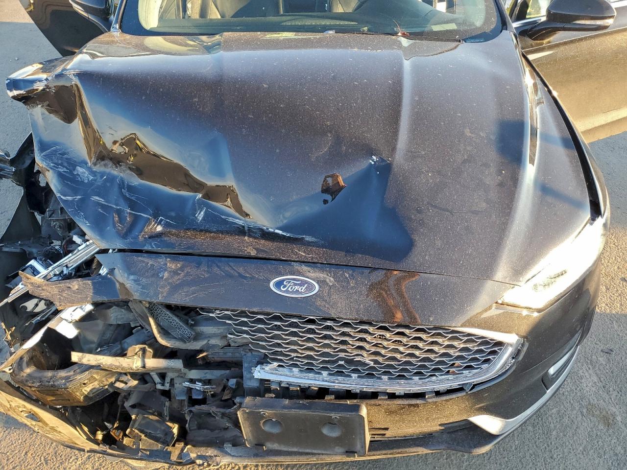 Ford Fusion Titanium Image 11