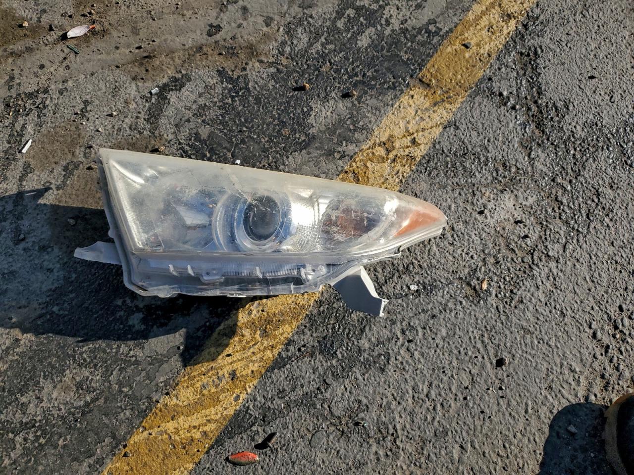 Toyota Highlander Base Image 3