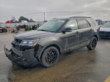  Salvage Ford Explorer