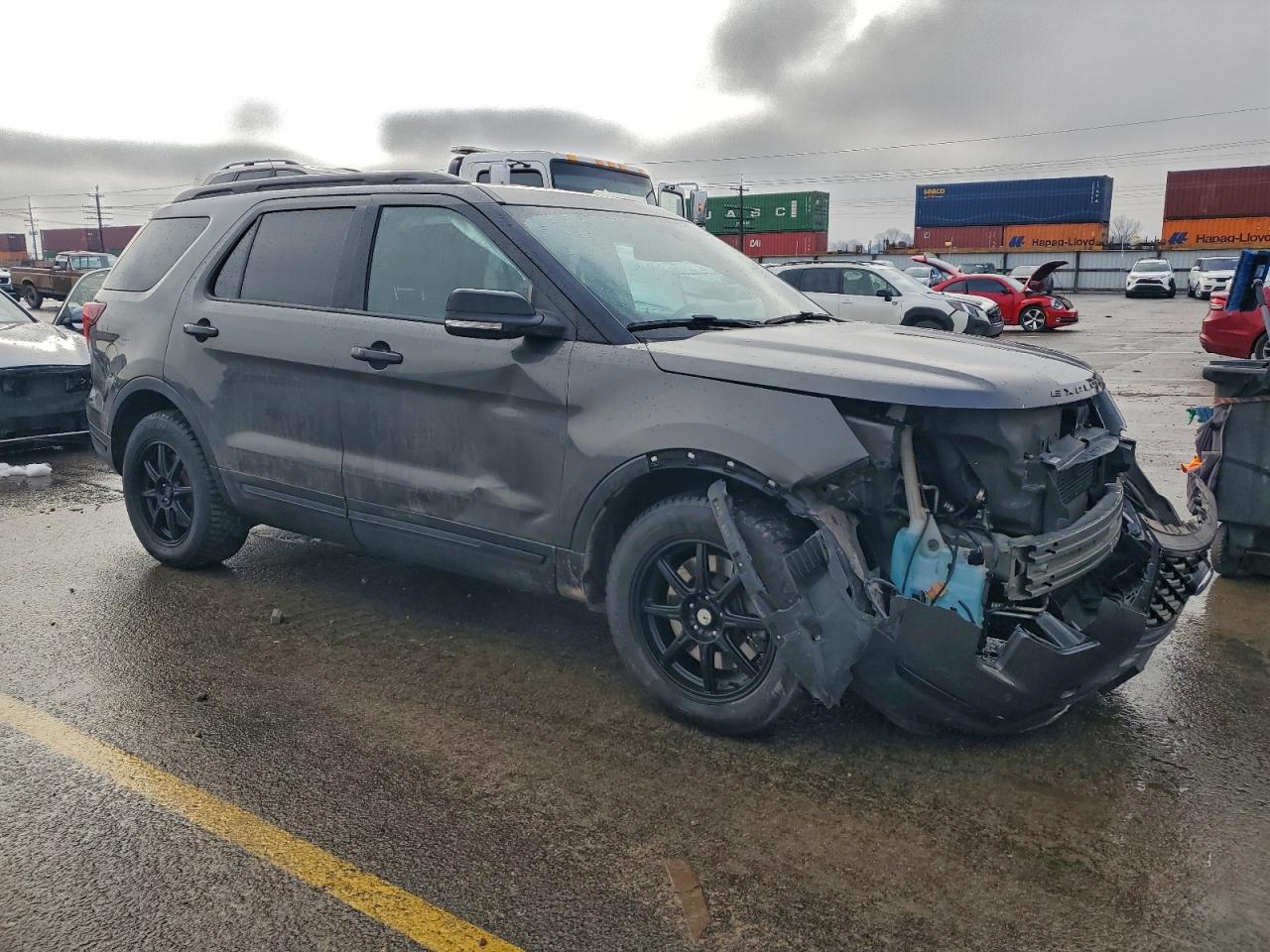 Ford Explorer Sport Image 9