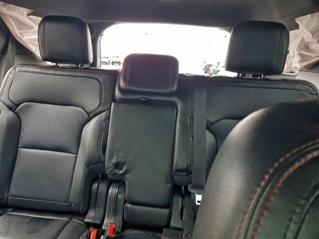 Ford Explorer Sport Image 3