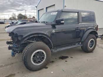  Salvage Ford Bronco