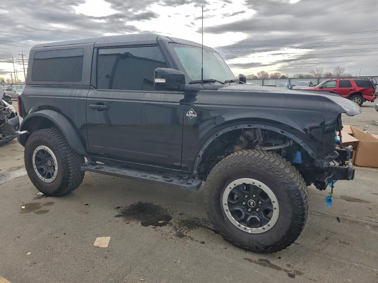 Ford Bronco Base Image 6