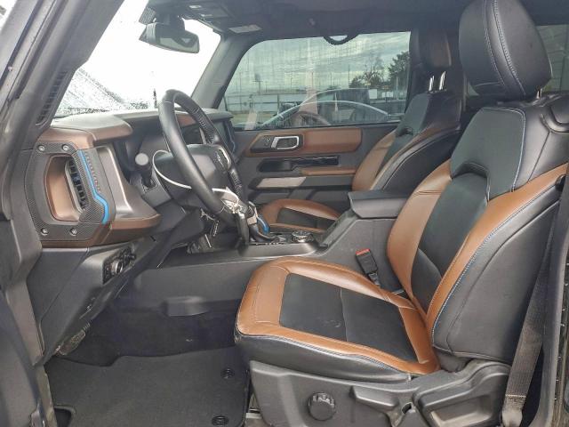 Ford Bronco Base Image 8