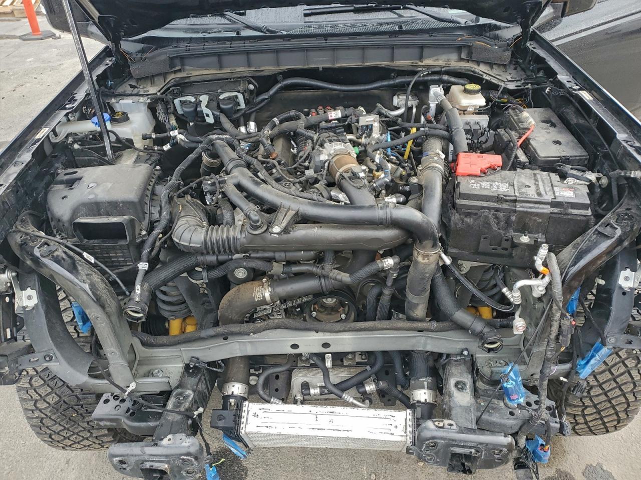 Ford Bronco Base Image 12