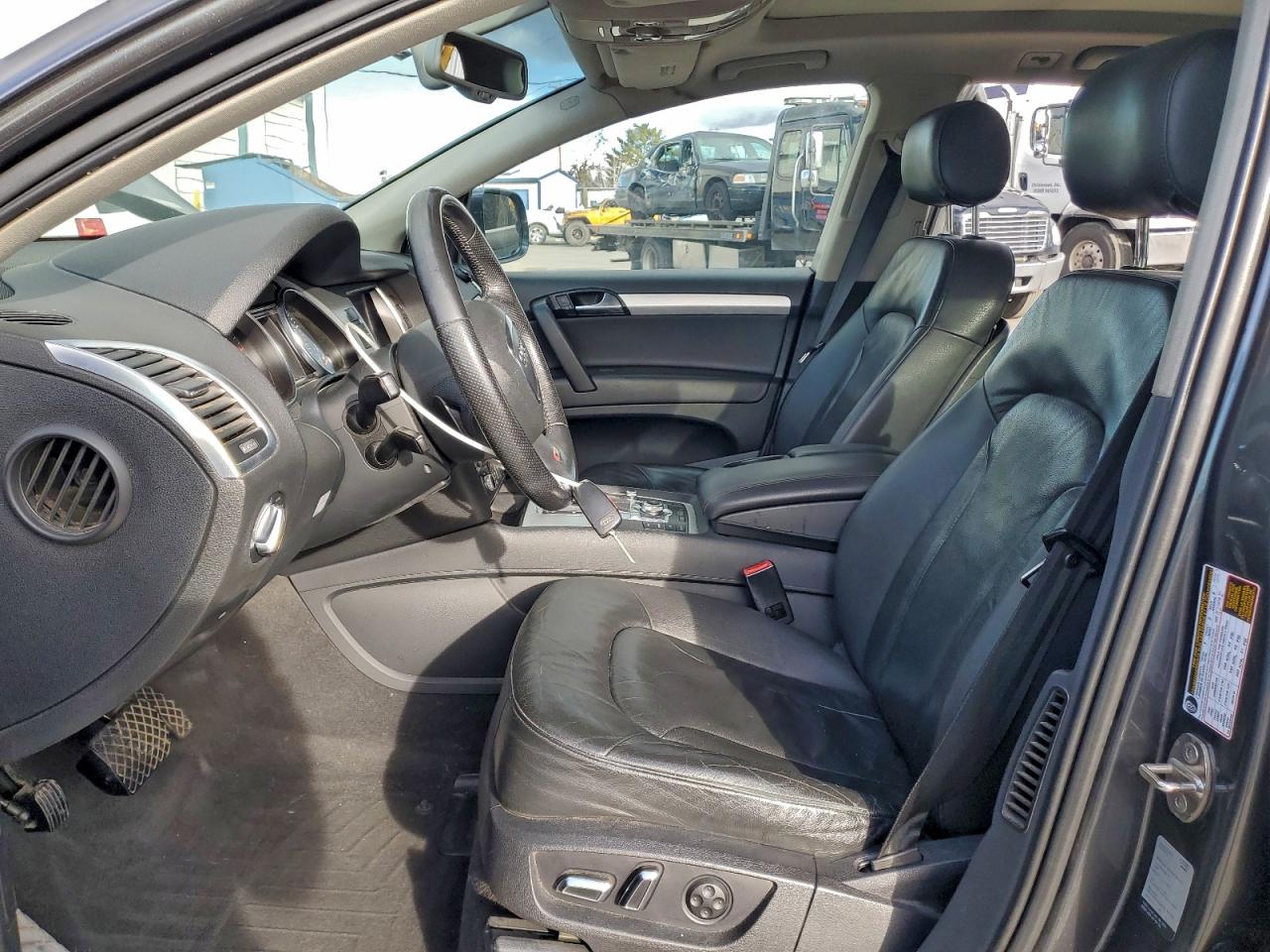 Audi Q7 Premium Plus Image 8