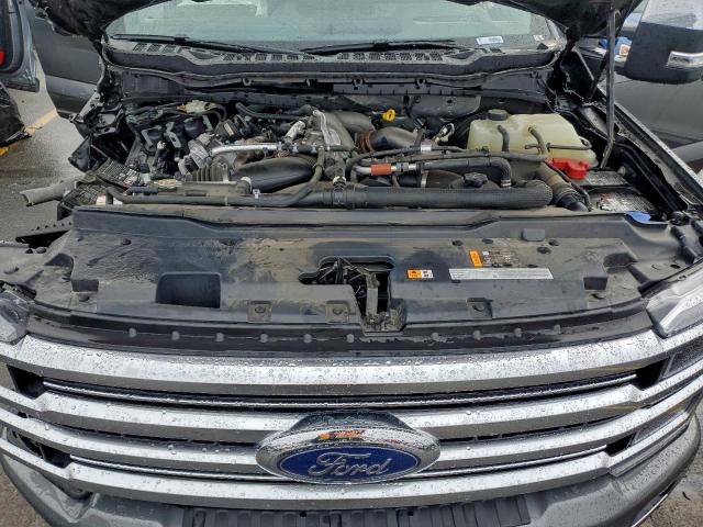 Ford F-350 Super Duty Image 9