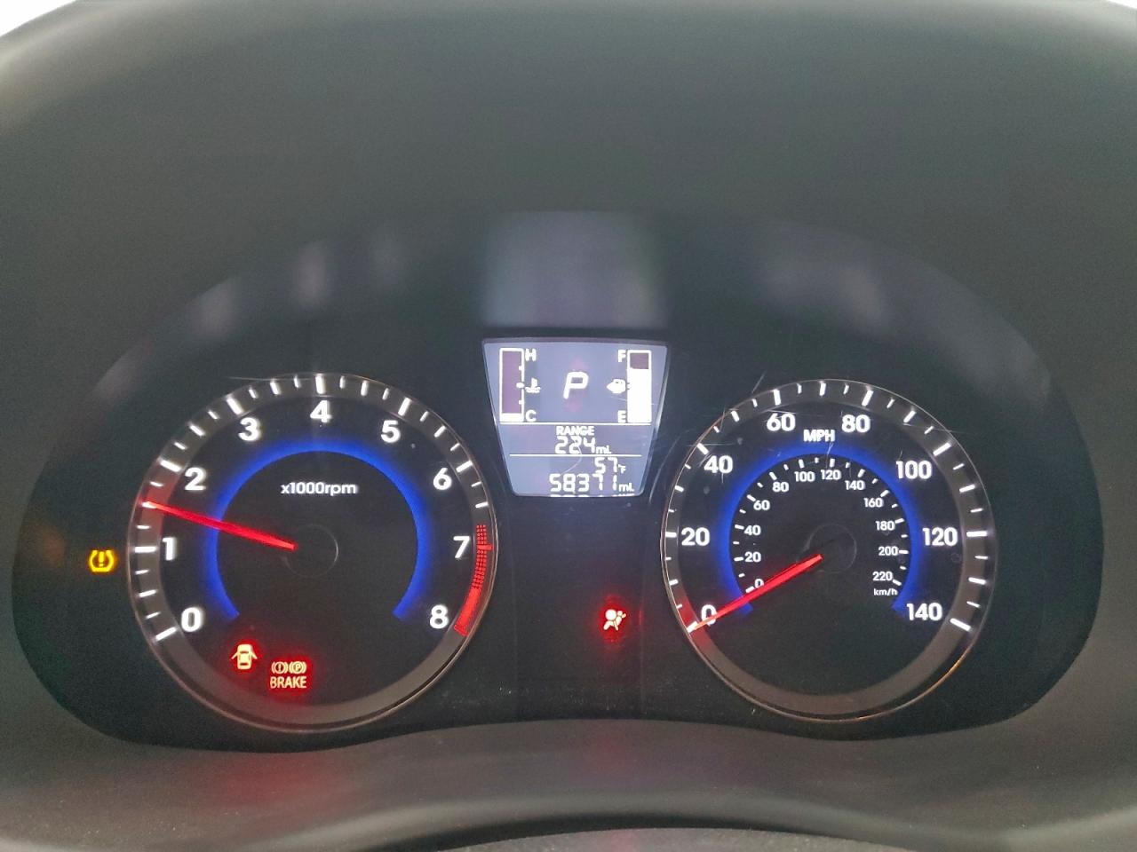 Hyundai ACCENT Se Image 12