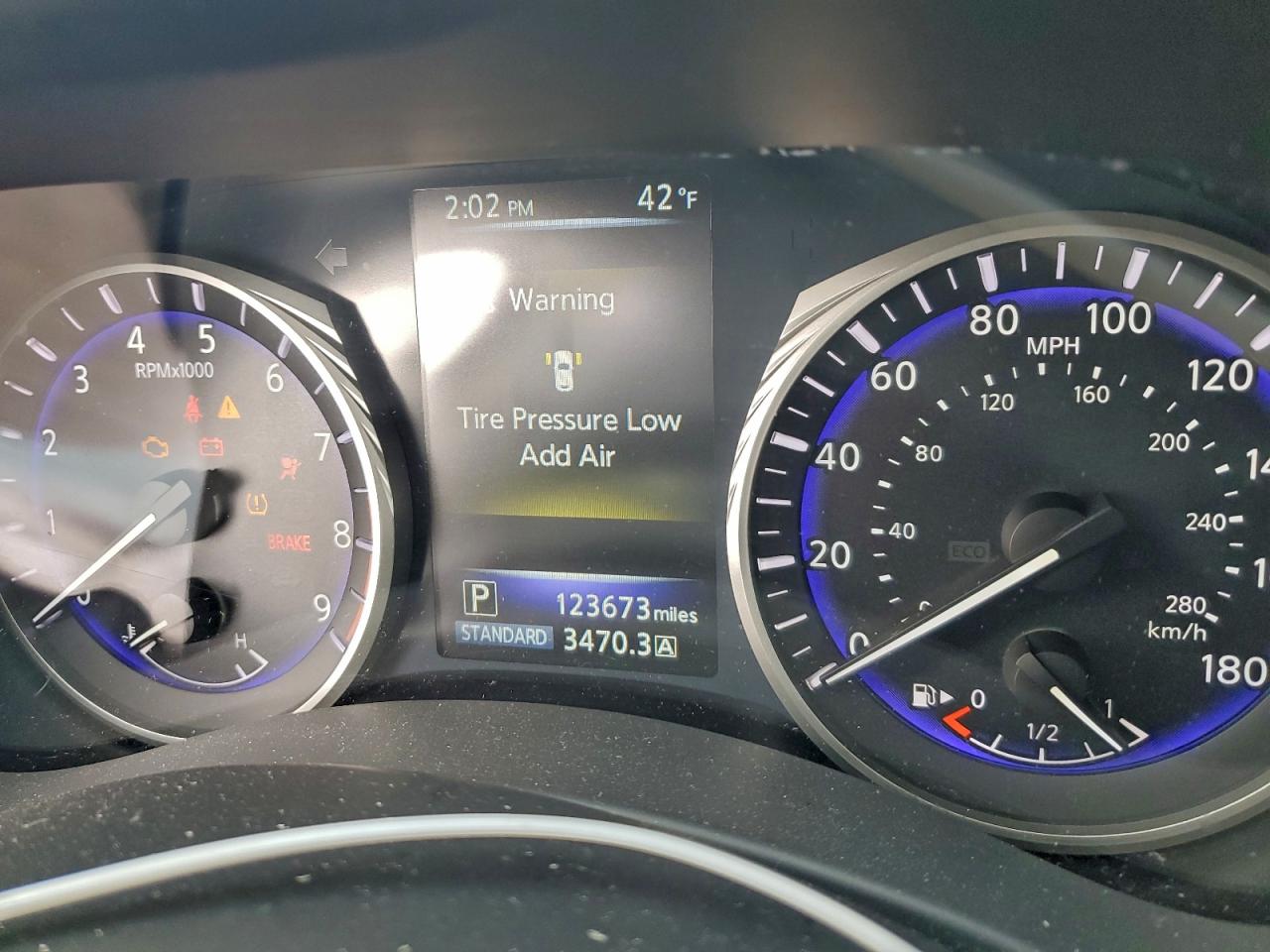 INFINITI Q50 Base Image 10