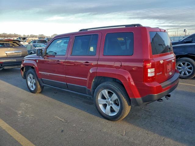 Jeep Patriot Latitude Image 3
