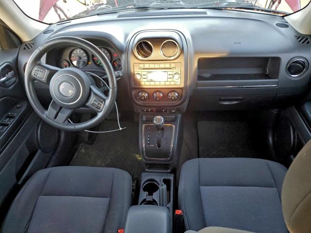 Jeep Patriot Latitude Image 6