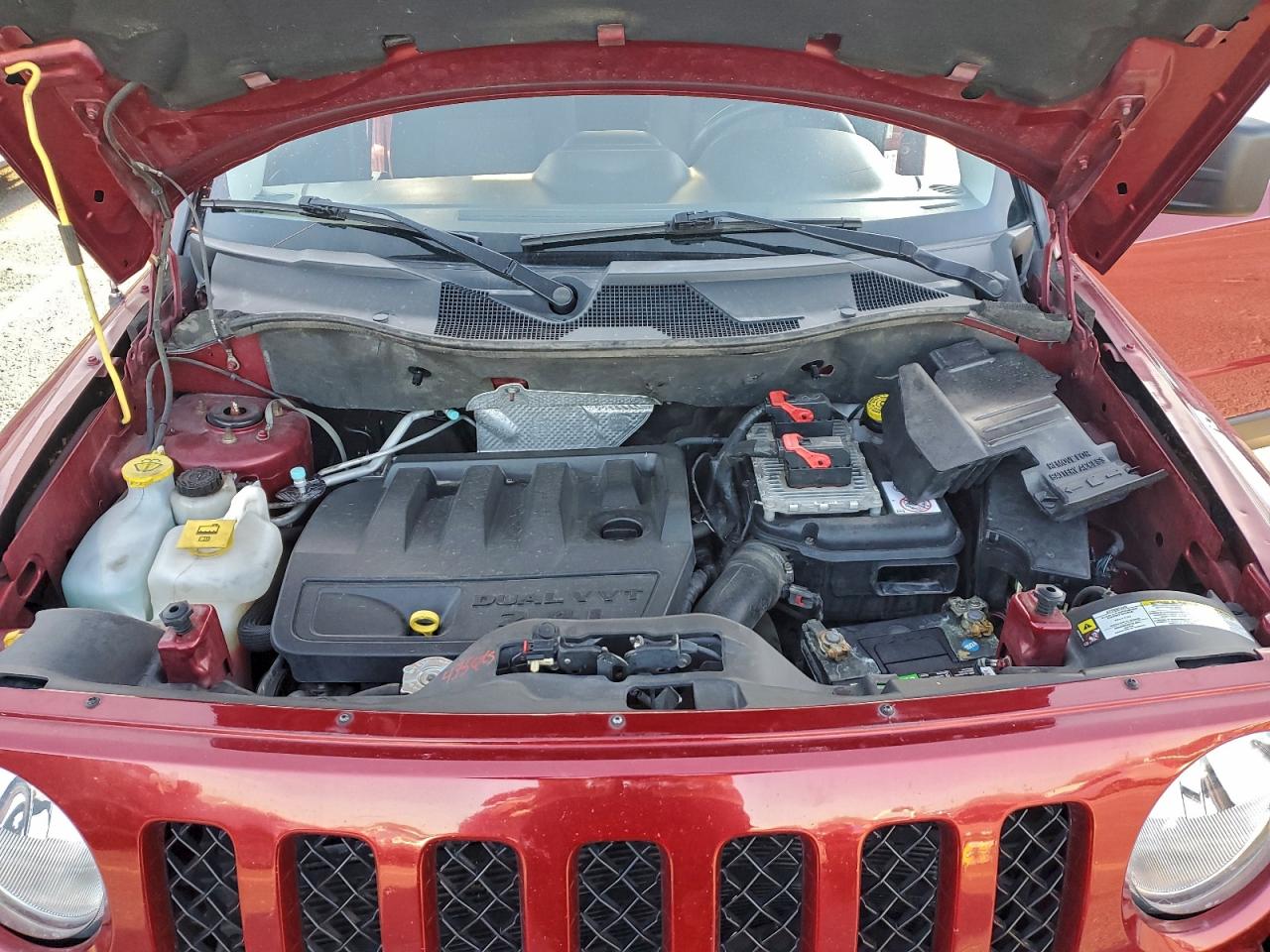 Jeep Patriot Latitude Image 12