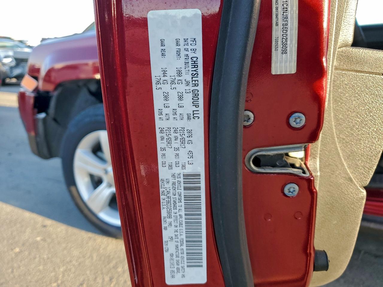 Jeep Patriot Latitude Image 2