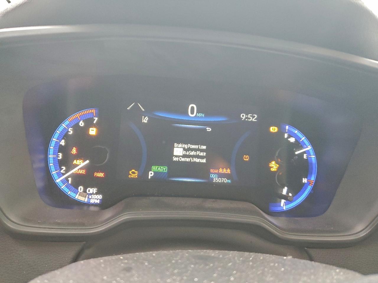 Toyota Corolla Le Image 6