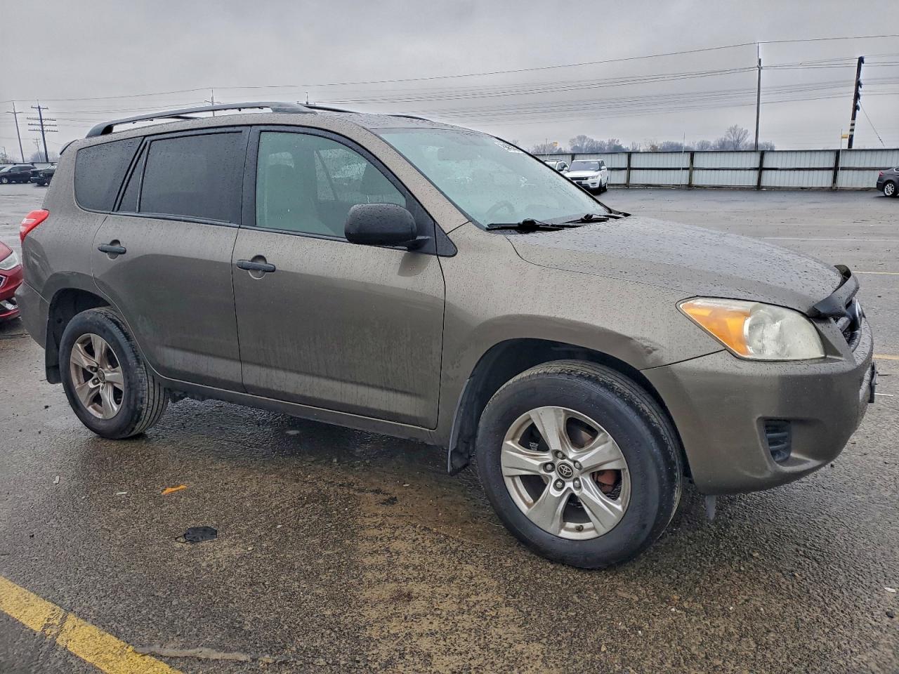 Toyota RAV4 Image 11