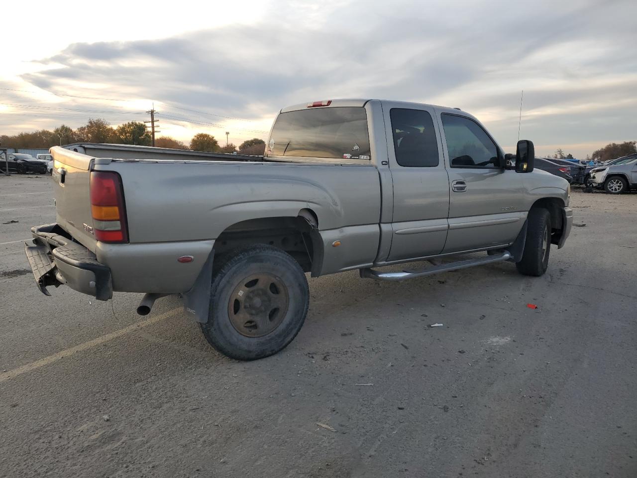 GMC Sierra K1500 Denali Image 11