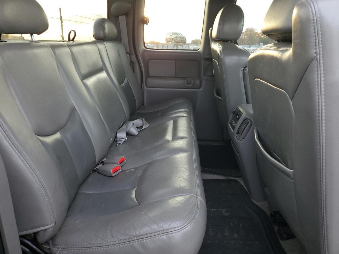 GMC Sierra K1500 Denali Image 5