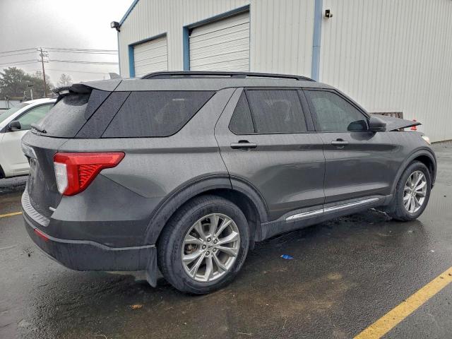 Ford Explorer Xlt Image 10