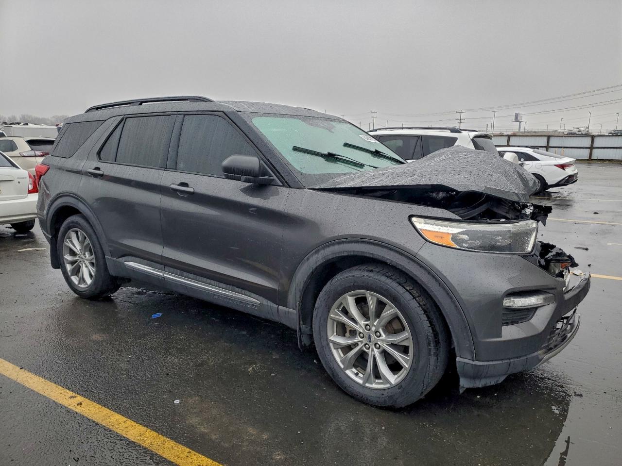 Ford Explorer Xlt Image 11