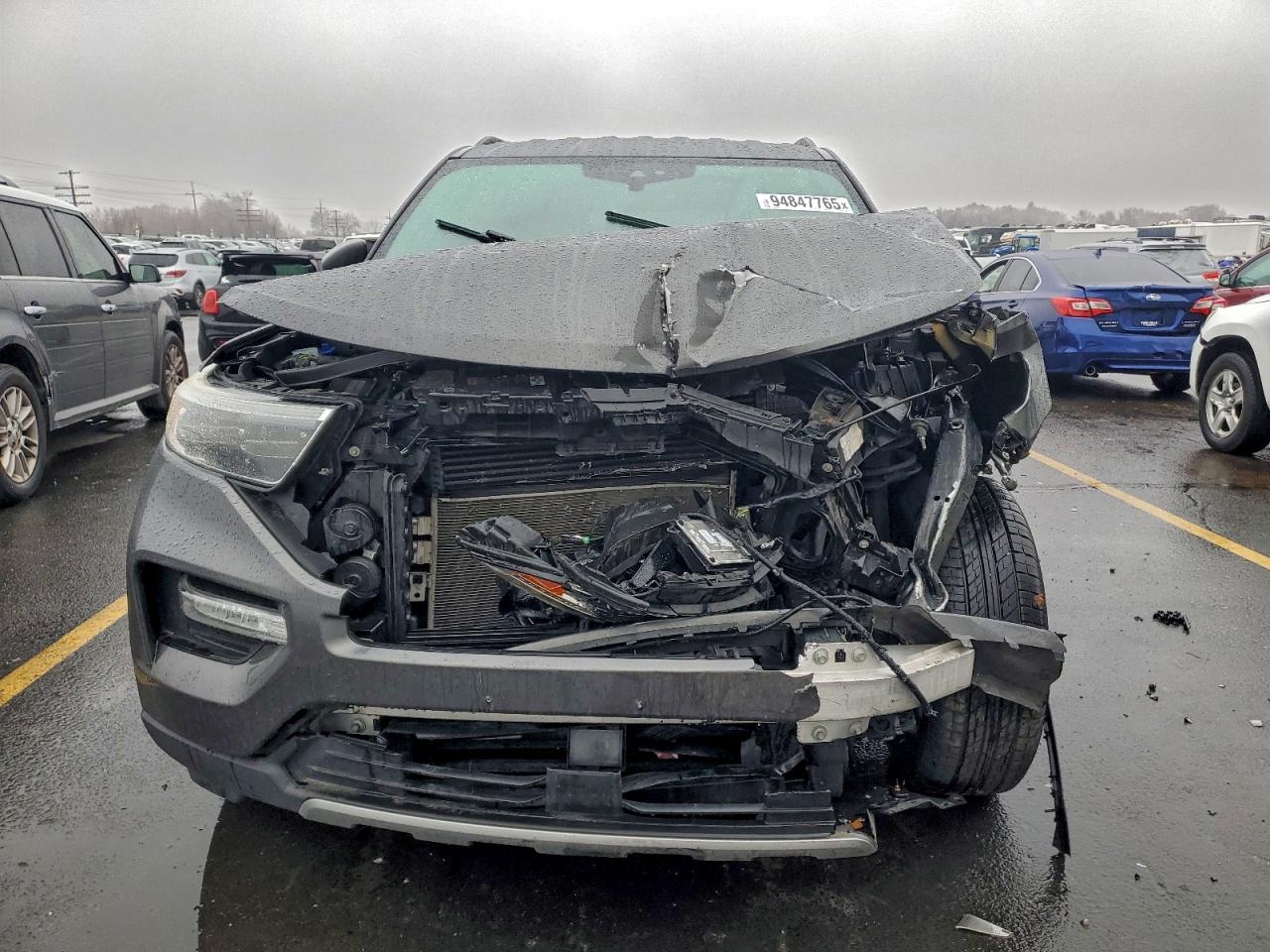 Ford Explorer Xlt Image 2