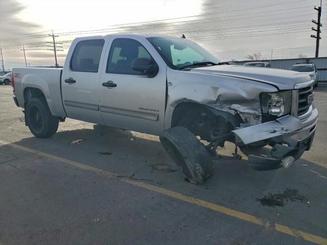 GMC Sierra K1500 Sle Image 3