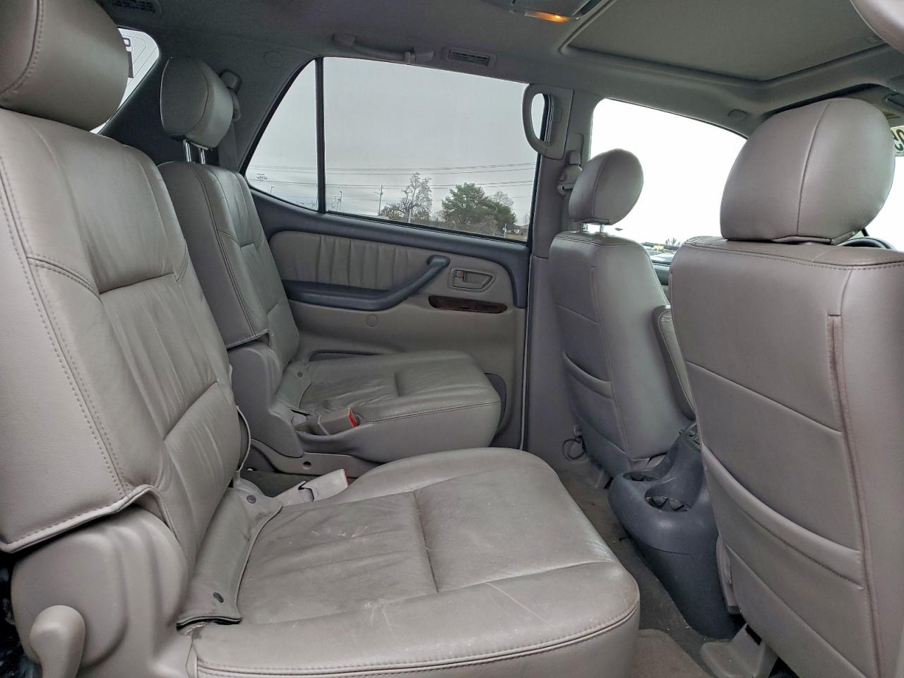Toyota Sequoia Limited Image 12