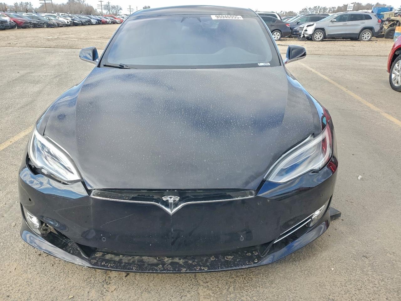 Tesla Model S Image 6